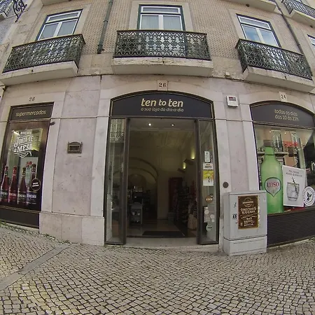 Window To Ii Lägenhet